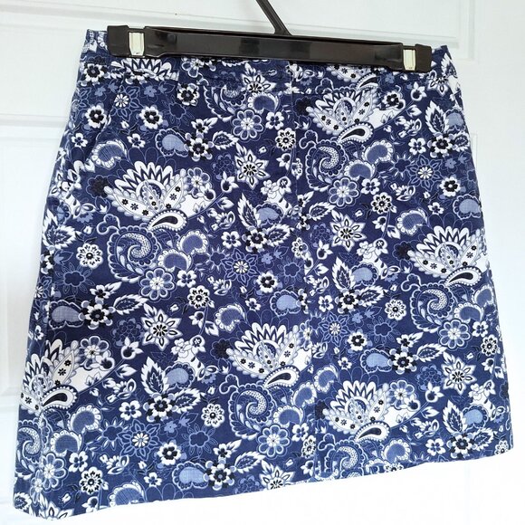 Blue and white paisley floral pattern golf skirt by Karen Scott Petites - Picture 1 of 9